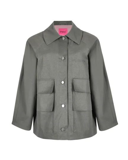 Pašiltinta striukė su kišenėmis