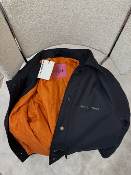 Pašiltinta striukė su kišenėmis